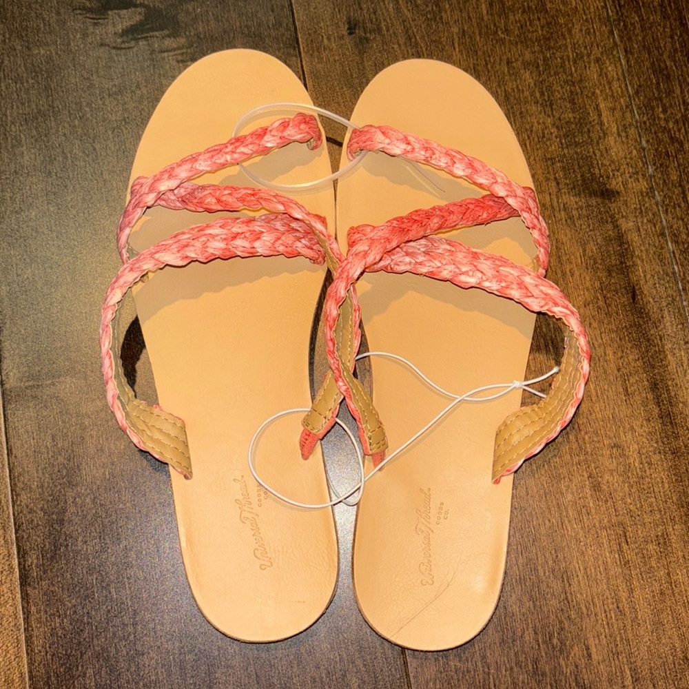 NWOT Universal Thread Wicker Strap Sandal